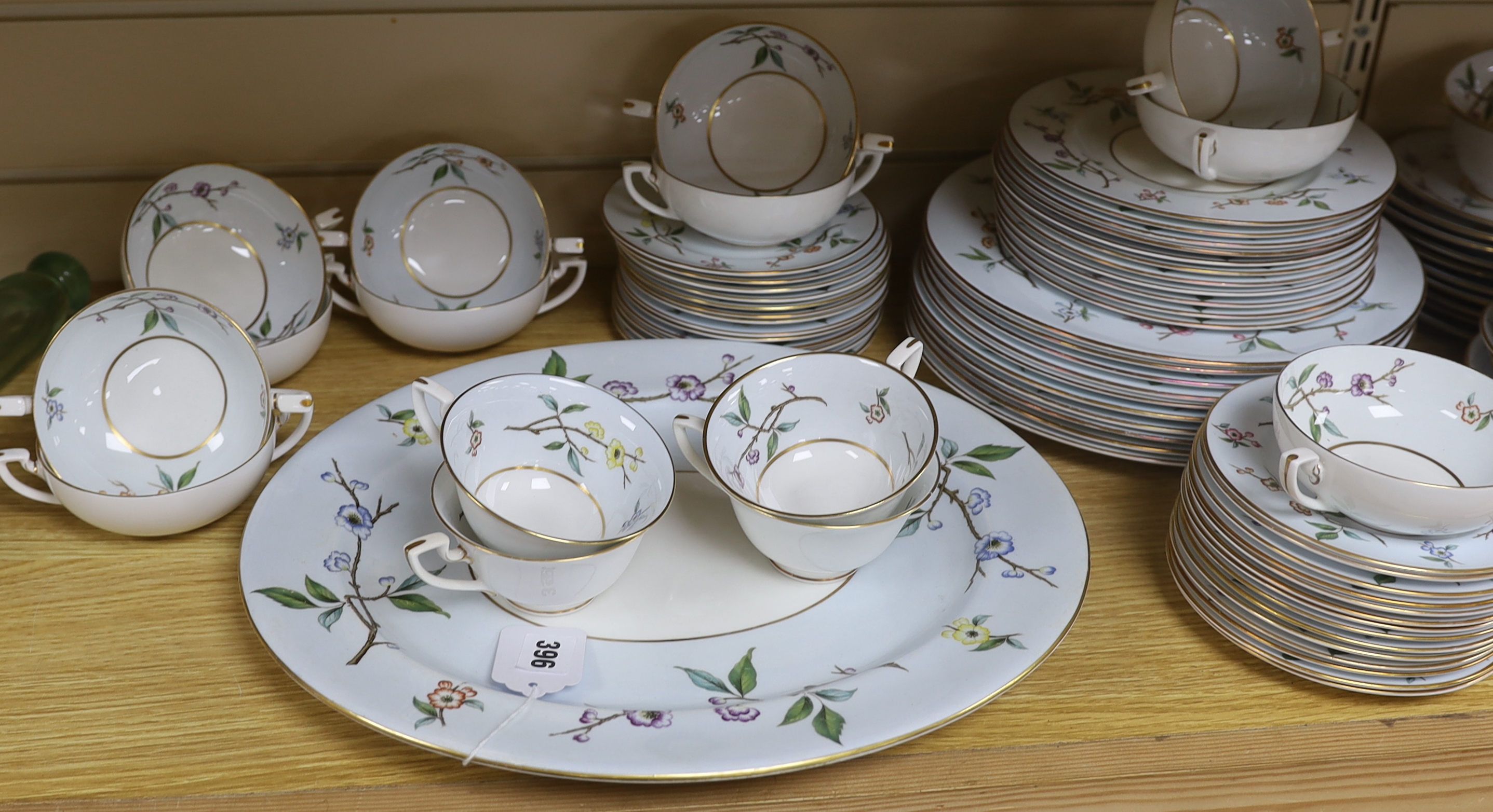 Royal Worcester 'Chevy Chase' pattern part dinner service